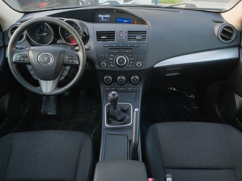 Used 2013 MAZDA MAZDA3 i Touring image 19