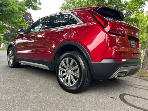 Used 2019 Cadillac XT4 Premium Luxury AWD/4WD image 25