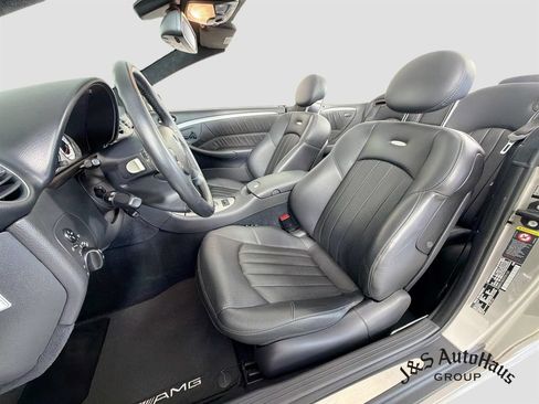 Used 2005 Mercedes-Benz CLK 55 AMG Cabriolet image 11