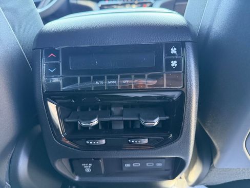 New 2026 Jeep Grand Cherokee L 4WD image 16