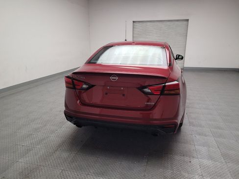 Used 2024 Nissan Altima 2.0 SR FWD image 7