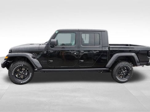 New 2025 Jeep Gladiator Sport AWD/4WD image 6