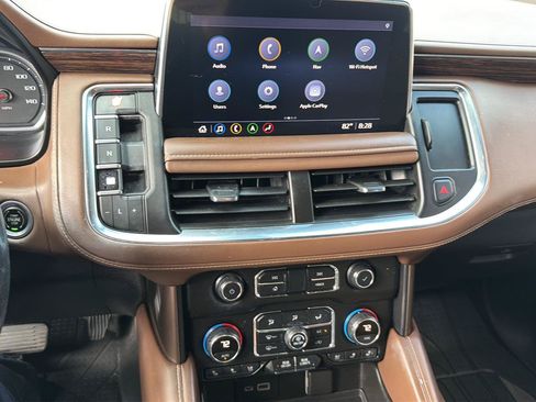 Used 2021 Chevrolet Suburban High Country w/ Premium Package AWD/4WD image 22