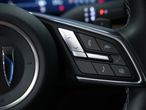 Used 2025 Buick Envision Sport Touring image 36