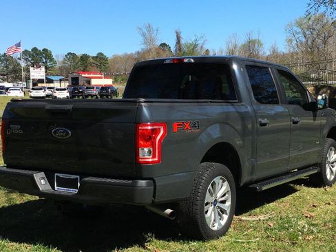 Used 2017 Ford F150 XL w/ Equipment Group 101A Mid image 7