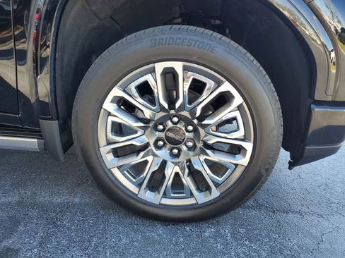 Used 2025 GMC Sierra 1500 Denali Ultimate image 5