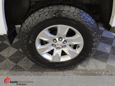 Used 2016 GMC Canyon SLE w/ Trailering Package image 45