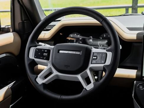 New 2026 Land Rover Defender 110 X-Dynamic SE AWD/4WD image 23