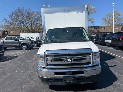 New 2027 Ford E-450 and Econoline 450 Super Duty w/ Power Equipment Group RWD image 2
