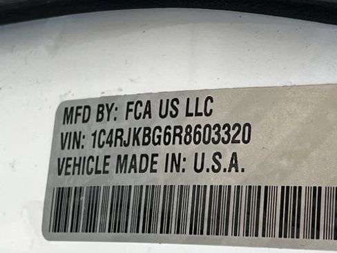 Used 2024 Jeep Grand Cherokee L Limited w/ Luxury Tech Group II image 39