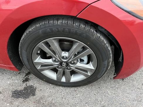 Used 2018 Hyundai Elantra SEL image 17