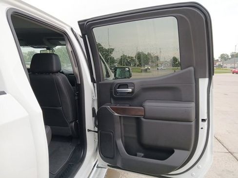 Certified 2020 GMC Sierra 1500 SLT w/ X31 Off-Road Package AWD/4WD image 19
