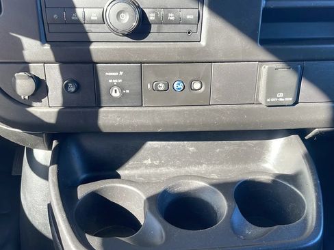 Used 2021 Chevrolet Express 2500 w/ Driver Convenience Package RWD image 19