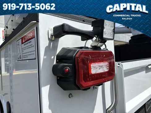 New 2025 Ford F550 4x4 Regular Cab Super Duty image 18