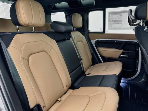 New 2026 Land Rover Defender 110 X AWD/4WD image 29
