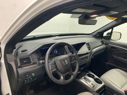 Used 2023 Honda Passport EX-L image 12