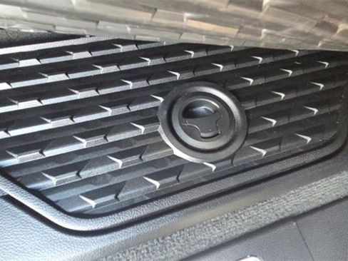 Used 2022 RAM 1500 Laramie w/ Sport Appearance Package image 18