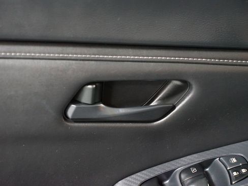 Used 2024 Nissan Sentra S FWD image 28