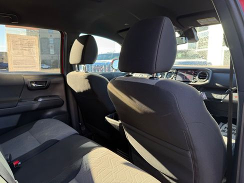 Used 2023 Toyota Tacoma TRD Sport image 26