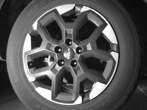 Used 2024 Kia Sorento S AWD/4WD image 15