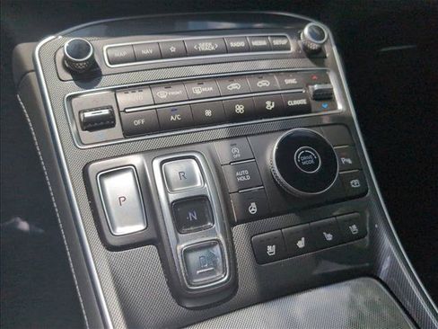 Used 2022 Hyundai Santa Fe Limited w/ Cargo Package FWD image 15