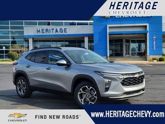 New 2026 Chevrolet Trax LT w/ Sunroof Package FWD video 1