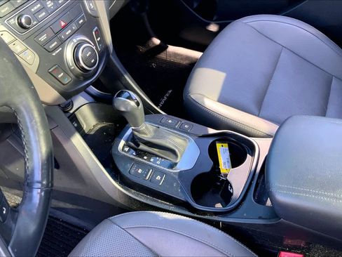 Used 2018 Hyundai Santa Fe Limited AWD/4WD image 17