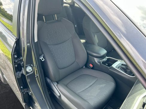 Used 2023 Toyota RAV4 XLE w/ Convenience Package FWD image 32