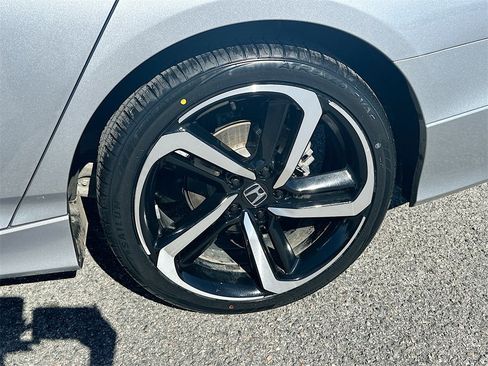 Used 2022 Honda Accord Sport image 24