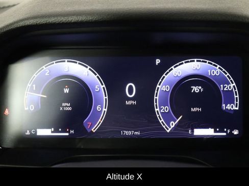 Used 2024 Jeep Grand Cherokee Altitude AWD/4WD image 11