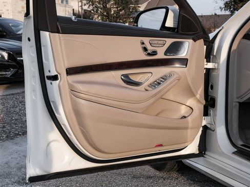 Used 2019 Mercedes-Benz S 560 4MATIC Sedan image 49