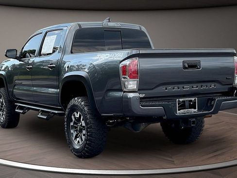 Used 2021 Toyota Tacoma TRD Off-Road w/ Technology Package AWD/4WD image 5