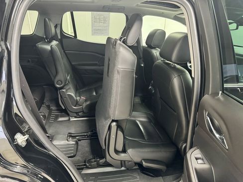 Used 2019 GMC Acadia SLT AWD/4WD image 33