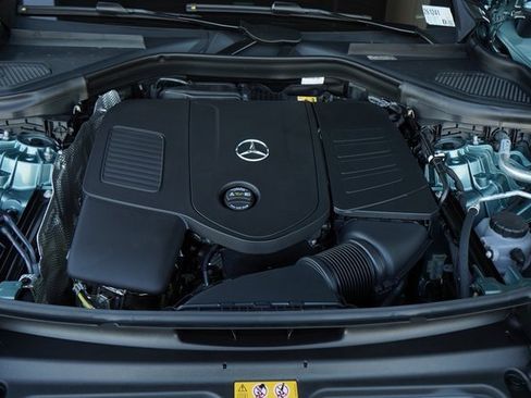 New 2026 Mercedes-Benz GLC 300 image 29