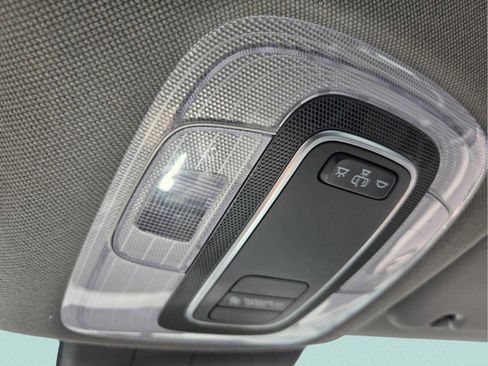 Used 2024 Hyundai Elantra SE FWD image 33