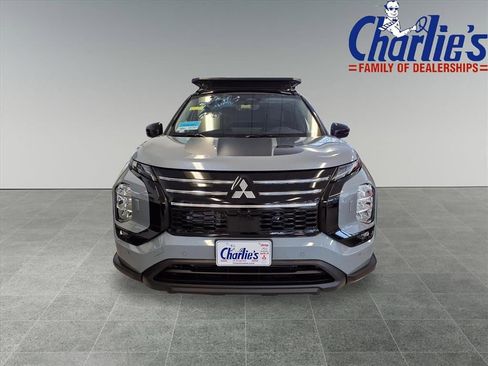 New 2026 Mitsubishi Outlander Trail Edition image 2