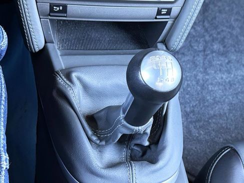 Used 2005 Porsche Boxster S image 32