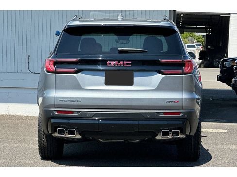 New 2026 GMC Acadia AT4 w/ LPO, Floor Liner Package AWD/4WD image 5