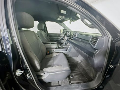 Used 2025 Toyota Tundra SR image 31