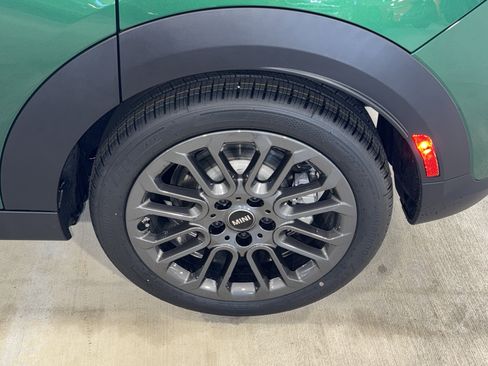 New 2026 MINI Cooper 4-Door Hardtop image 26