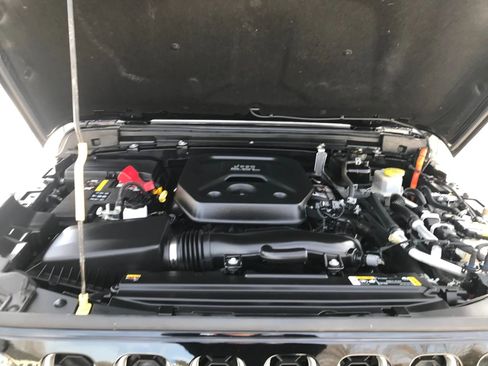 Used 2023 Jeep Wrangler Unlimited Sahara w/ Cold Weather Group image 57