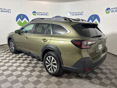 Used 2023 Subaru Outback Premium AWD/4WD image 8