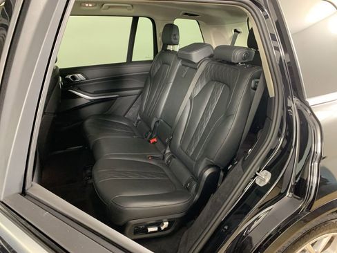Used 2025 BMW X7 xDrive40i AWD/4WD image 35