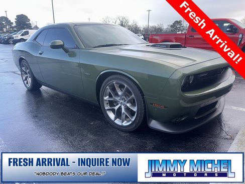 Used 2019 Dodge Challenger R/T w/ Plus Package image 1