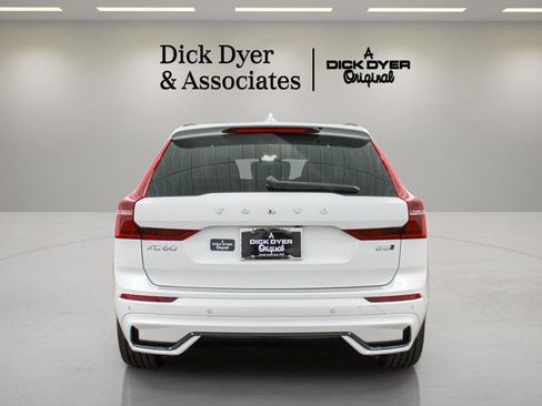 Used 2026 Volvo XC60 B5 Ultra w/ Protection Package Premier AWD/4WD image 4
