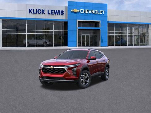 New 2026 Chevrolet Trax LT FWD image 8