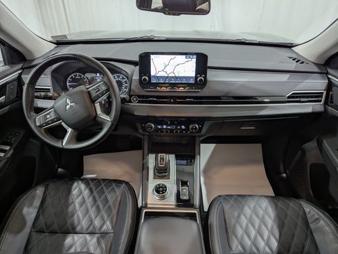 Used 2022 Mitsubishi Outlander SEL image 14