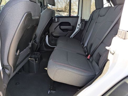 Used 2025 Jeep Wrangler Rubicon image 26