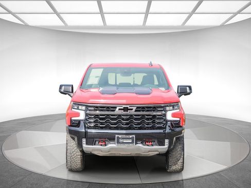 Used 2023 Chevrolet Silverado 1500 ZR2 w/ Technology Package image 6