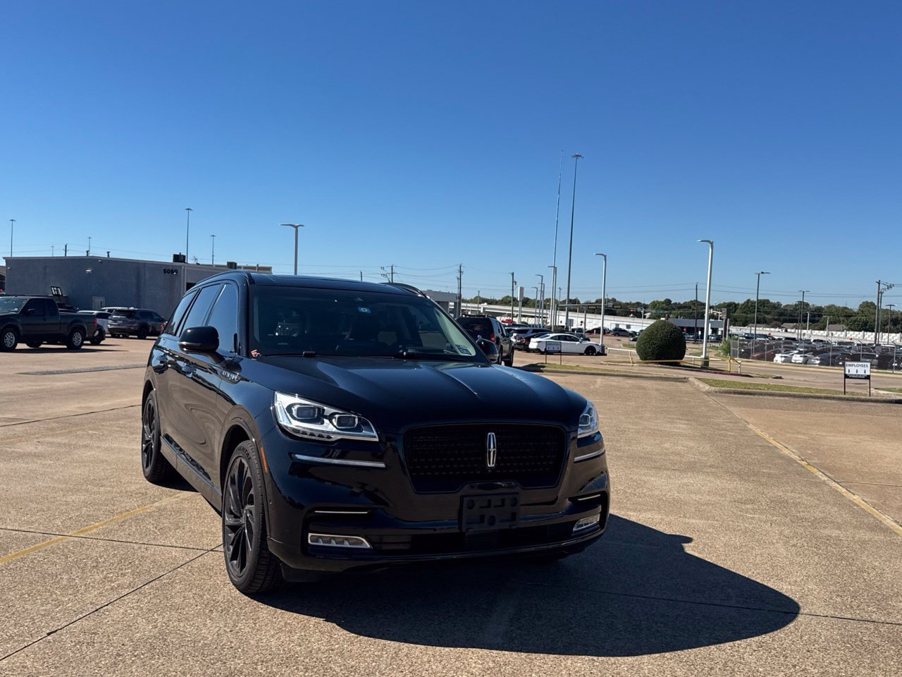 Used 2023 Lincoln Aviator Reserve w/ Equipment Group 201A RWD image 4